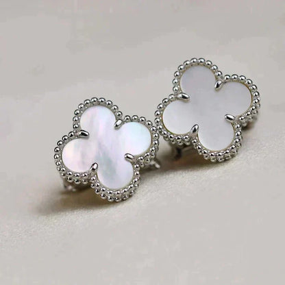 [Moco]CLOVER MEDIUM 1 MOTIFS  WHITE MOP EARRINGS SILVER