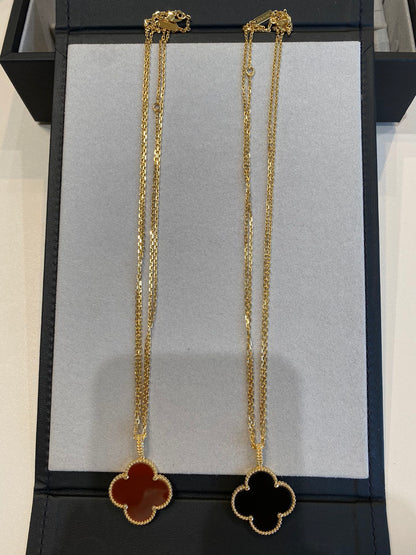 [Moco]CLOVER 25MM NECKLACE GOLD CARNELIAN