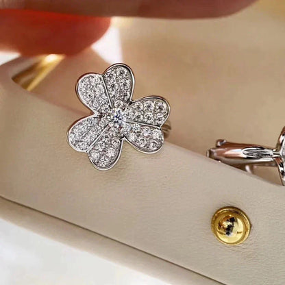 [Moco]CLOVER COMOS DIAMOND EARRINGS SILVER