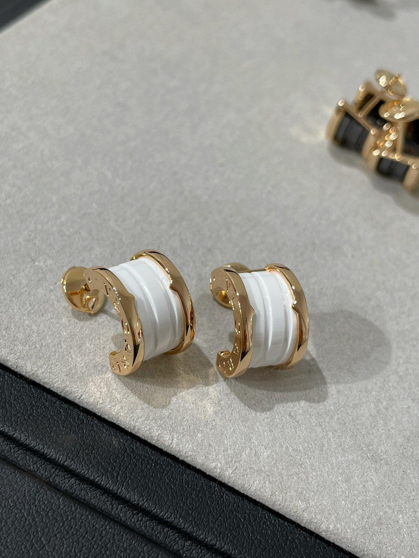 [Moco]ZERO 1 PINK GOLD CERAMIC EARRINGS