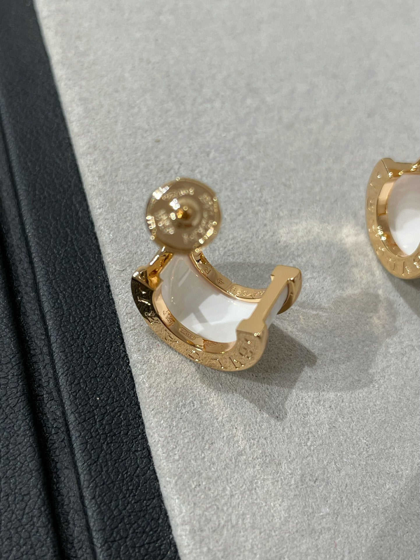 [Moco]ZERO 1 PINK GOLD CERAMIC EARRINGS