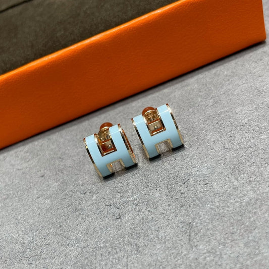 [Moco]POP H SKY BLUE STUD EARRINGS