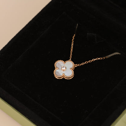 [Moco]CLOVER 15MM DIAMOND WHITE FRITILLARIA NECKLACE