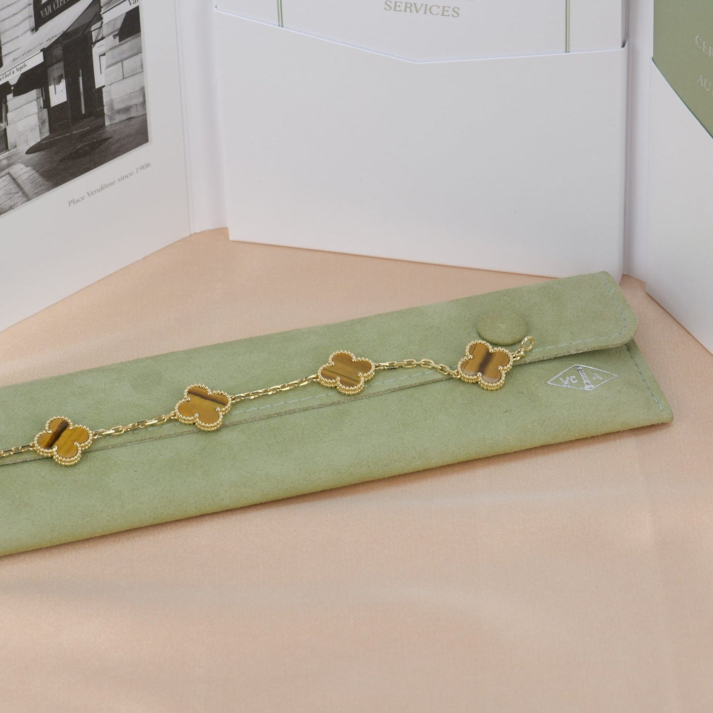 [Moco]CLOVER  5 MOTIFS TIGER EYE BRACELET