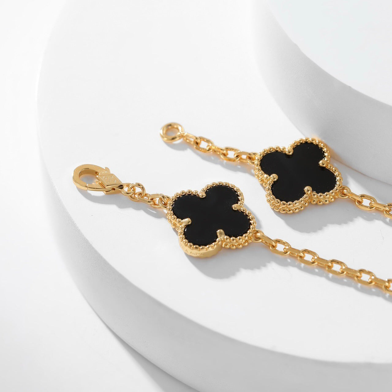 [ROYAL]CLOVERS THE 10-MOTIFS ONYX NECKLACE