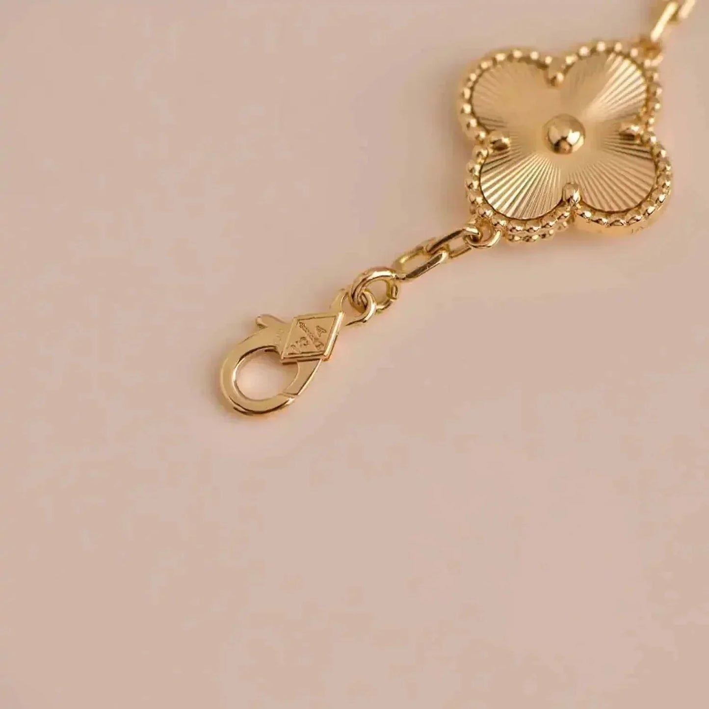 [Moco]CLOVER 5 FLOWERS LASER BRACELET