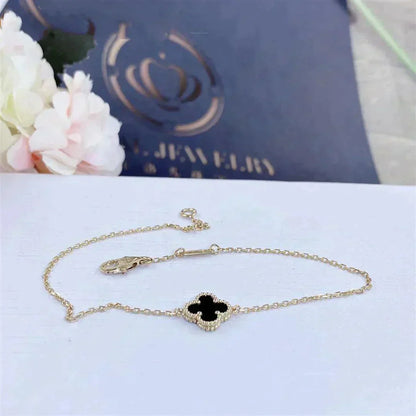 [Moco]CLOVER ONYX SINGLE FLOWER BRACELET